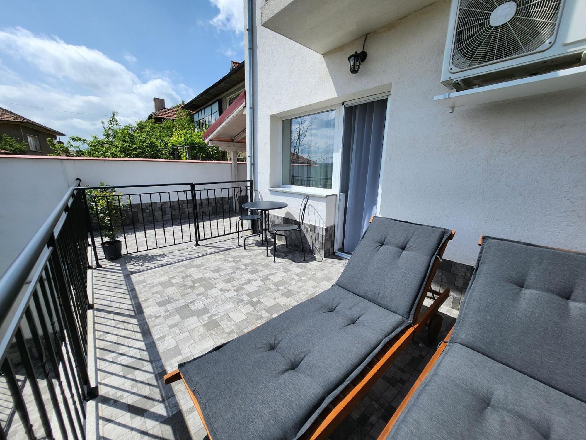 Panoramna - Guest Rooms Veliko Tărnovo Exteriör bild